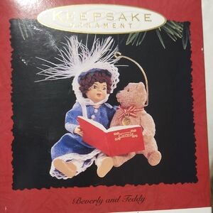 Hallmark Special Edition 1995 BEVERLY & TEDDY Ornament